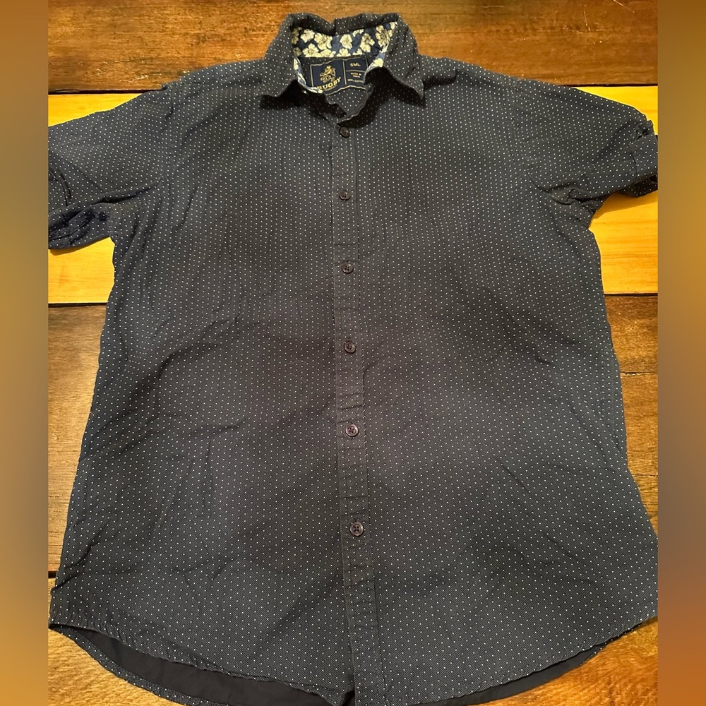 Men’s Small Navy w/ white dots Short Sleeve Rugby University button down shirt